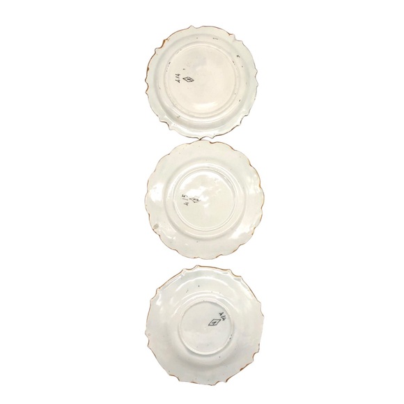 Antique Italian Majolica Wall Plates Renaissance Raffaellesco Dragons Italy 3pcs - Picture 2 of 14